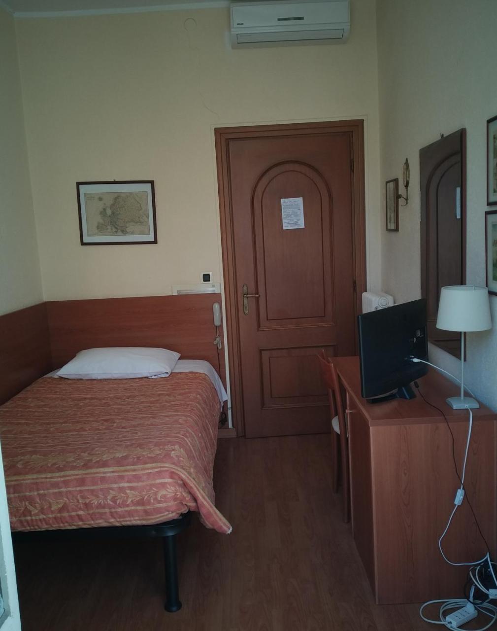 Hotel Lucciola Bordighera Exterior foto